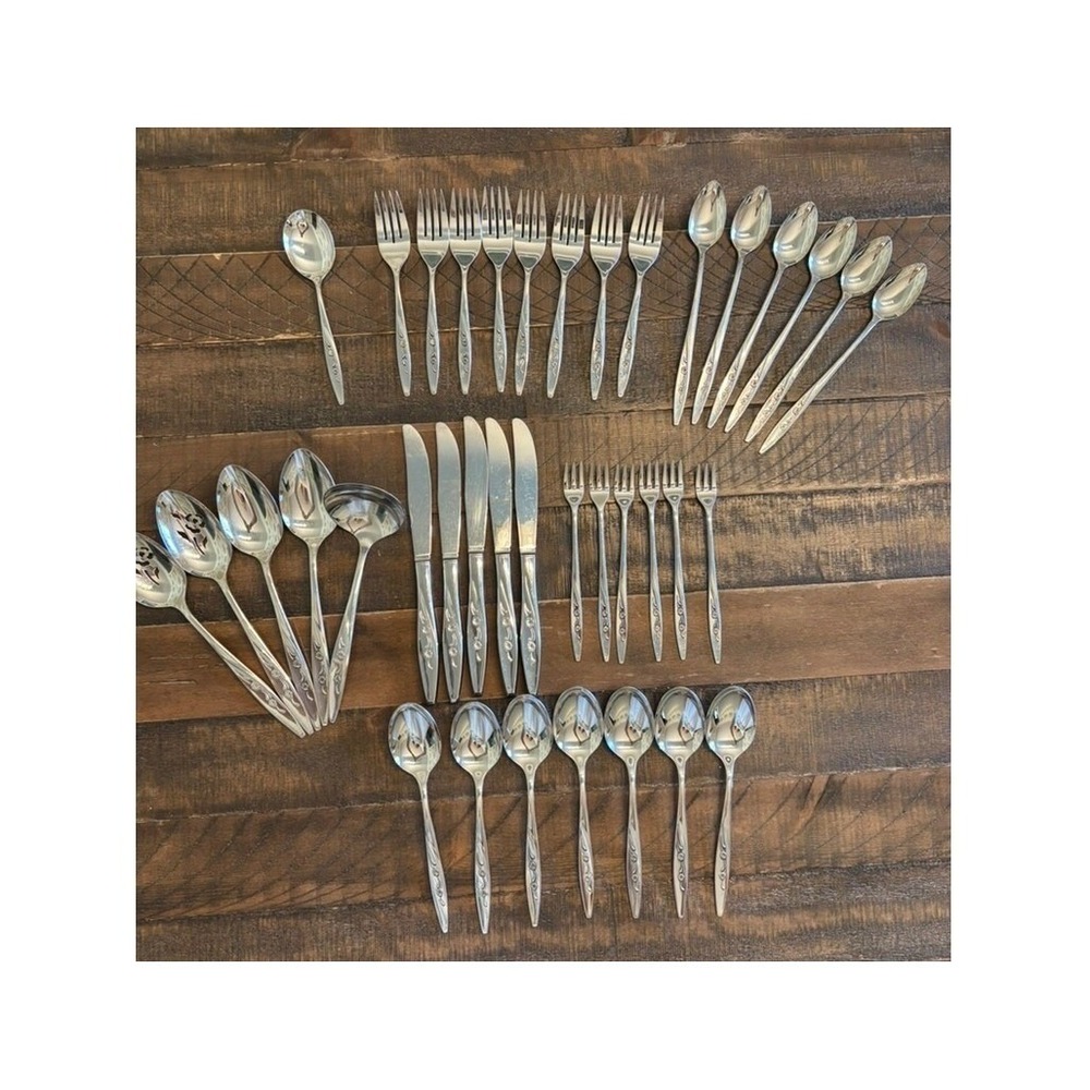 Oneida Maywood Flatware Set Silver Stainless Steel Floral 38pc